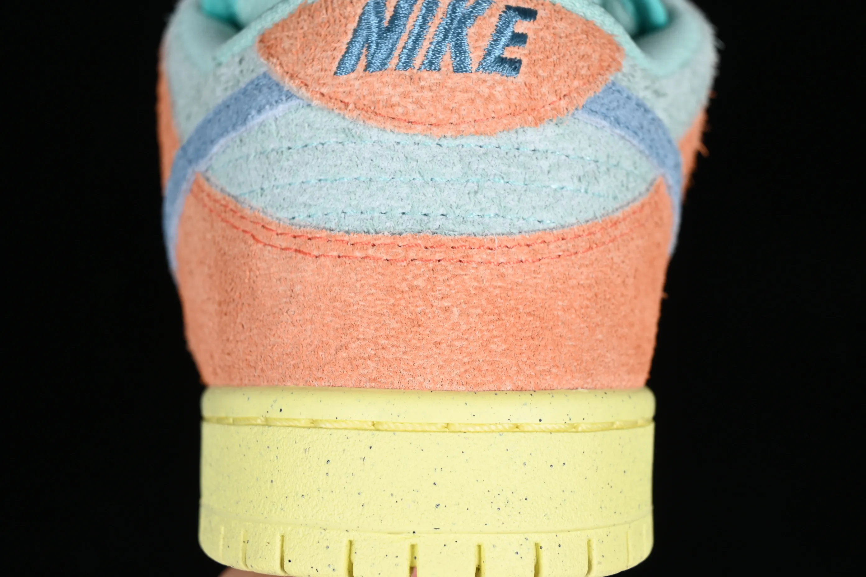 All Categories Nk SB Dunk Series Nk SB Dunk Low Low-top Sneakers Nk SB Dunk "Noise Aqua" Tropical Fruit Pie Dunk Series Retro Low-top Casual Skateboard Shoes DV5429-800